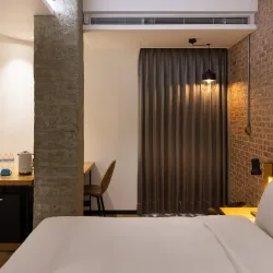 Standard Double Room0
